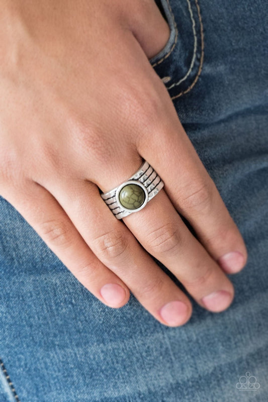 Blooming Badlands-green-Paparazzi ring