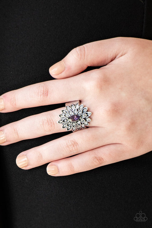 Blooming Fireworks - purple - Paparazzi ring