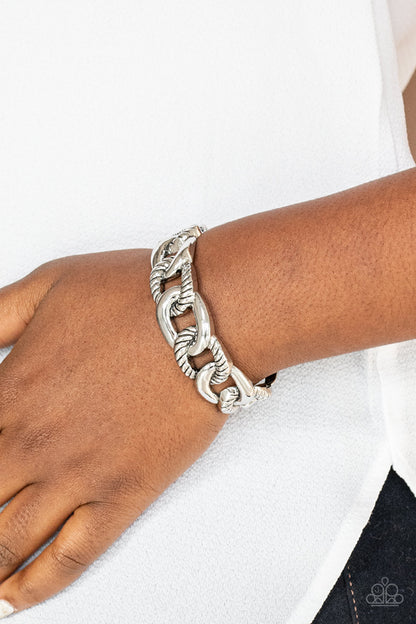 Bold Move - silver - Paparazzi bracelet