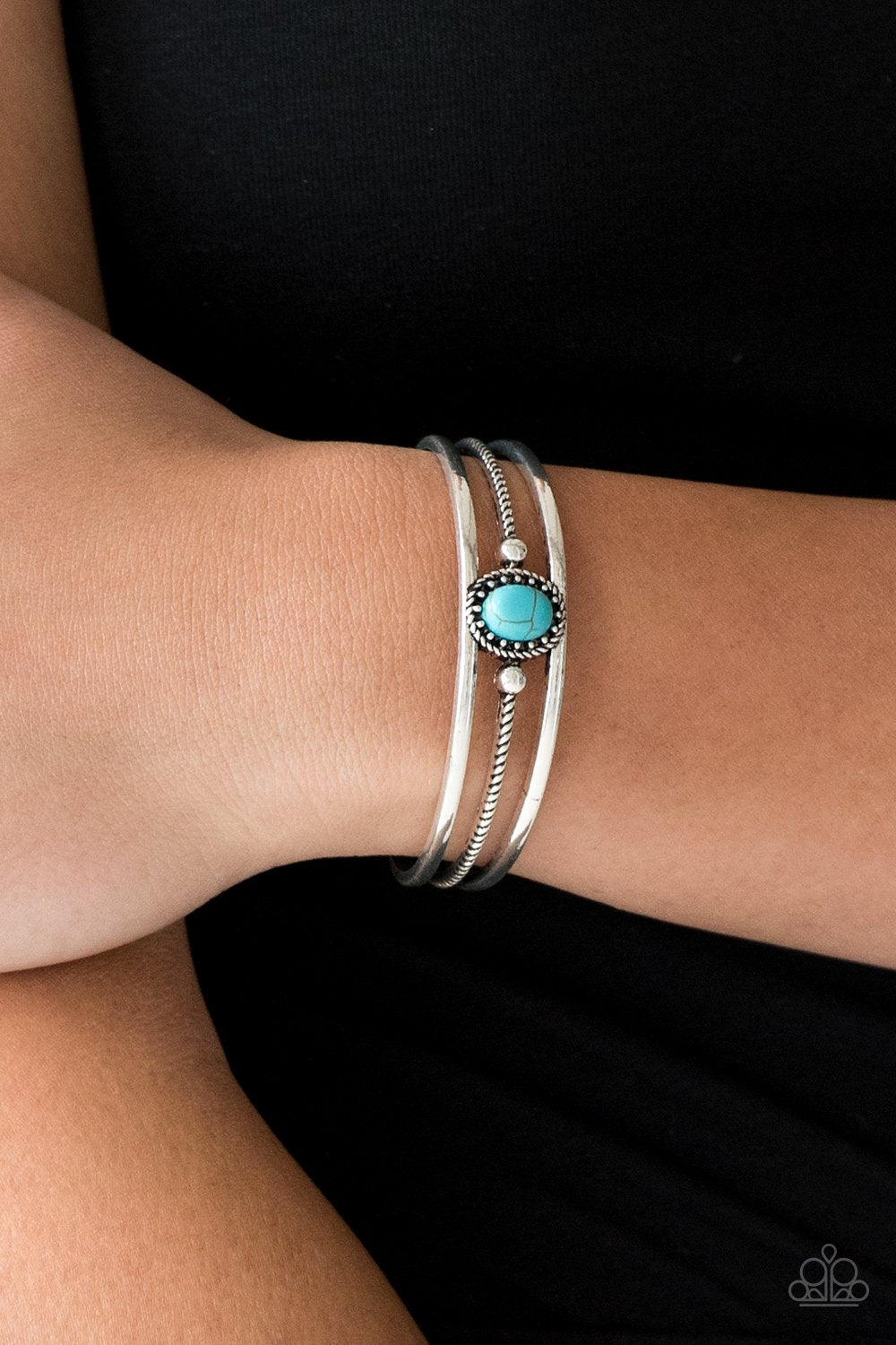 Borderline Borderlands-blue-Paparazzi bracelet