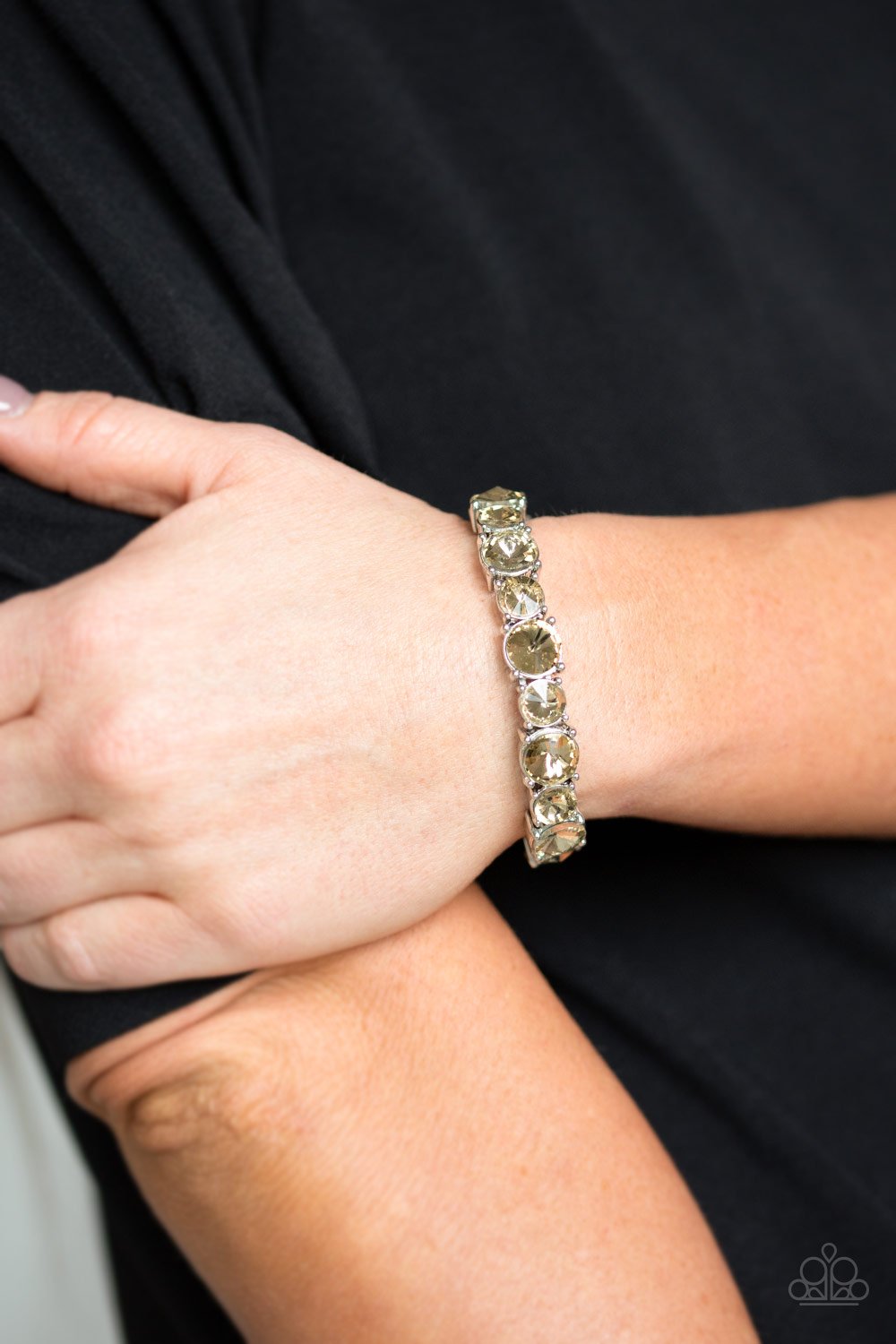 Born to BEDAZZLE - brown - Paparazzi bracelet