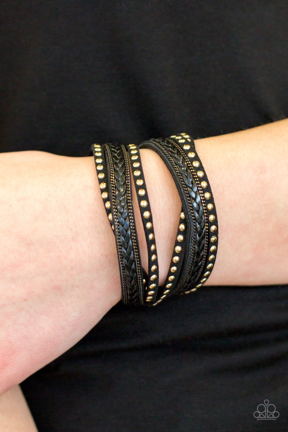 Bossy Bombshell - black - Paparazzi bracelet
