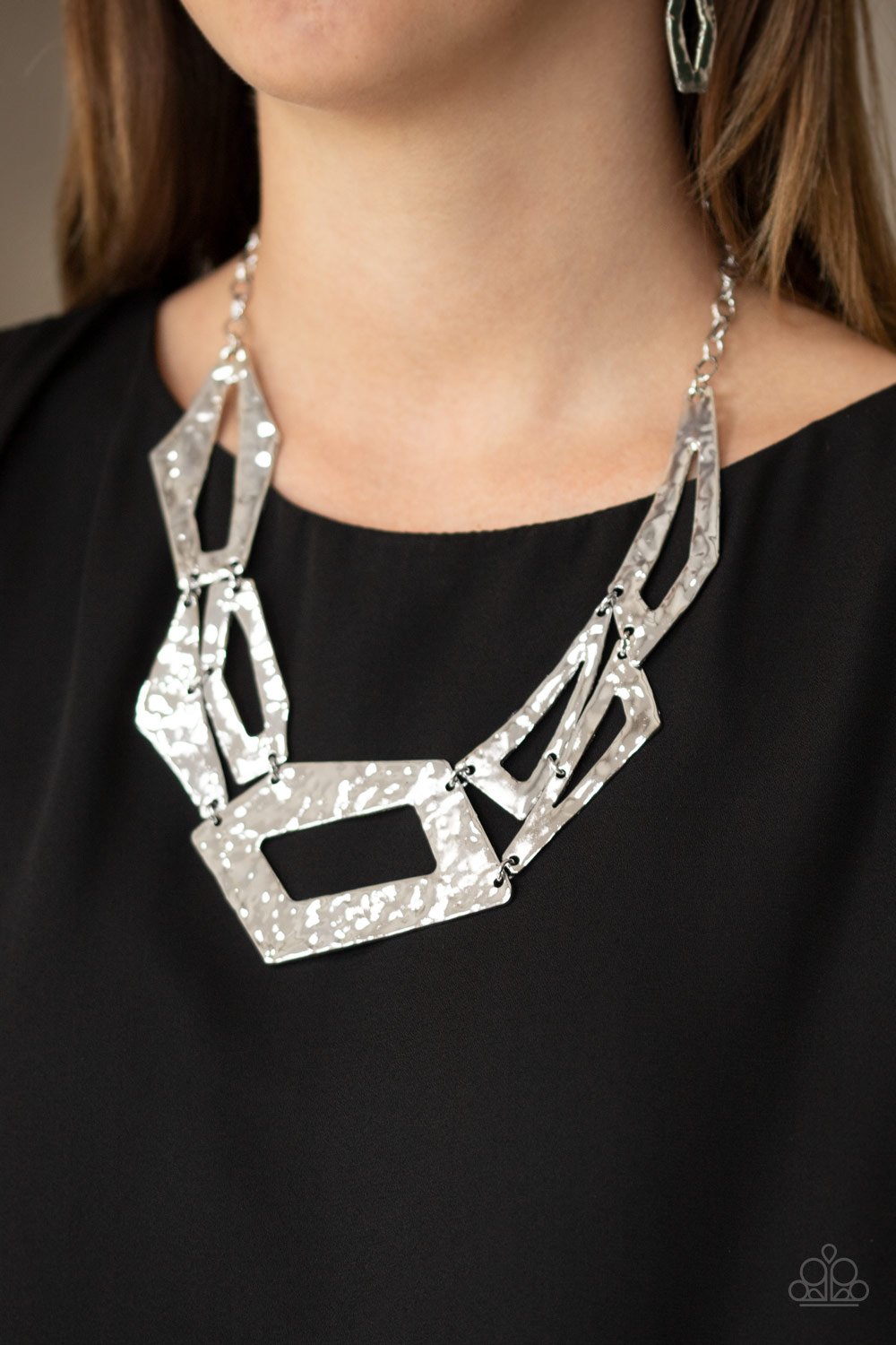 Break the Mold-silver-Paparazzi necklace