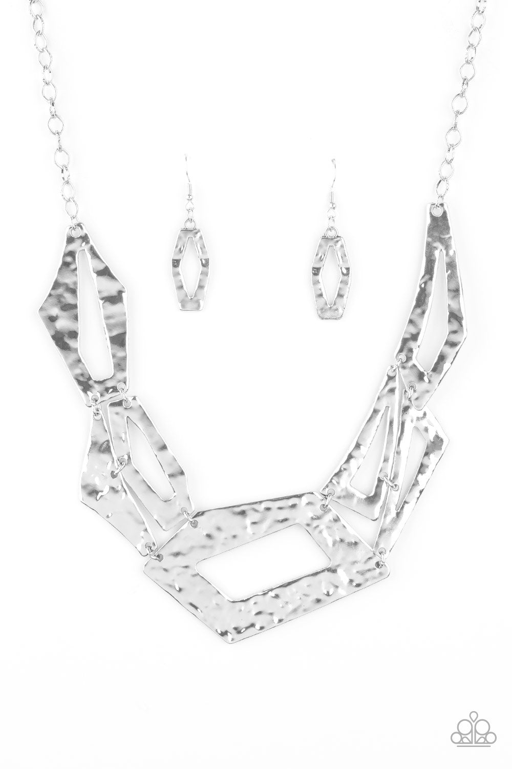 Break the Mold - silver - Paparazzi necklace