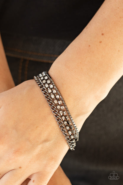 Brilliantly Beaming - black - Paparazzi bracelet