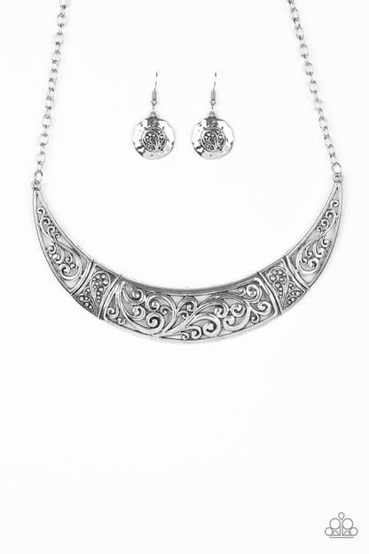 Bull In A China Shop - silver - Paparazzi necklace