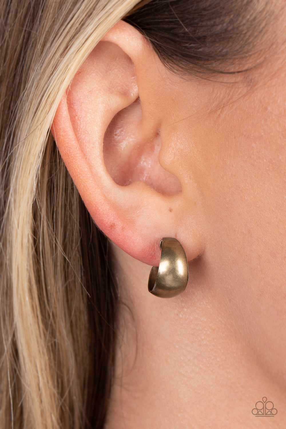 Burnished Beauty - brass - Paparazzi earrings