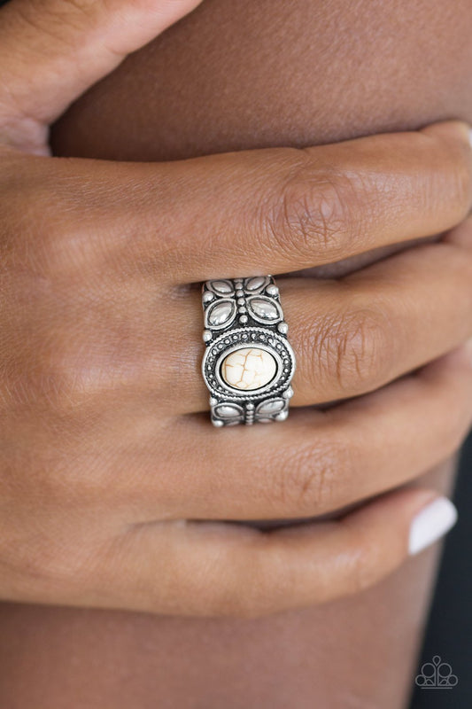 Butterfly Belle-white-Paparazzi ring
