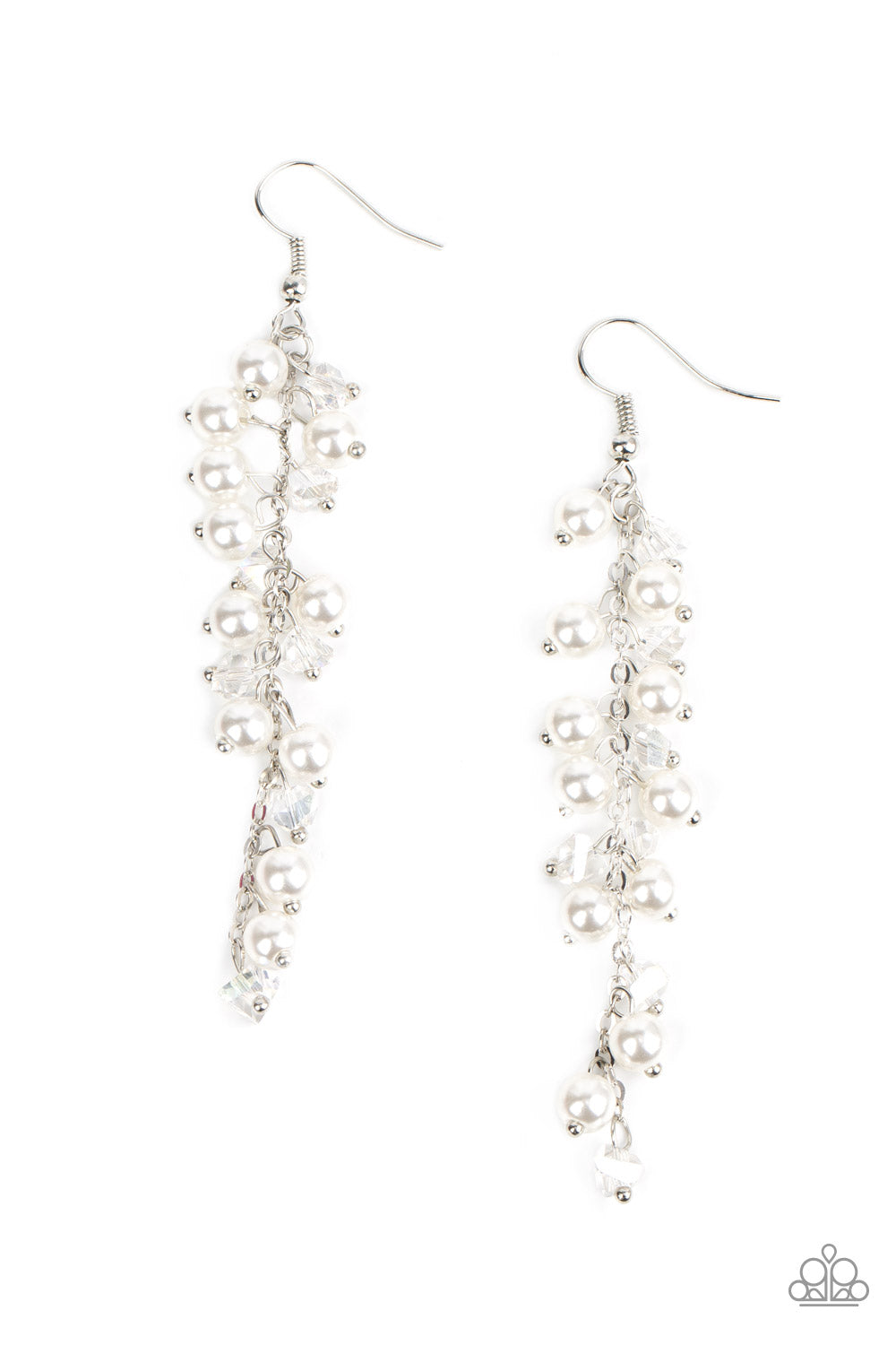 Candlelight Cruise - white - Paparazzi earrings