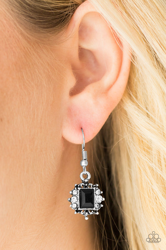 Cant Stop the REIGN - black - Paparazzi earrings