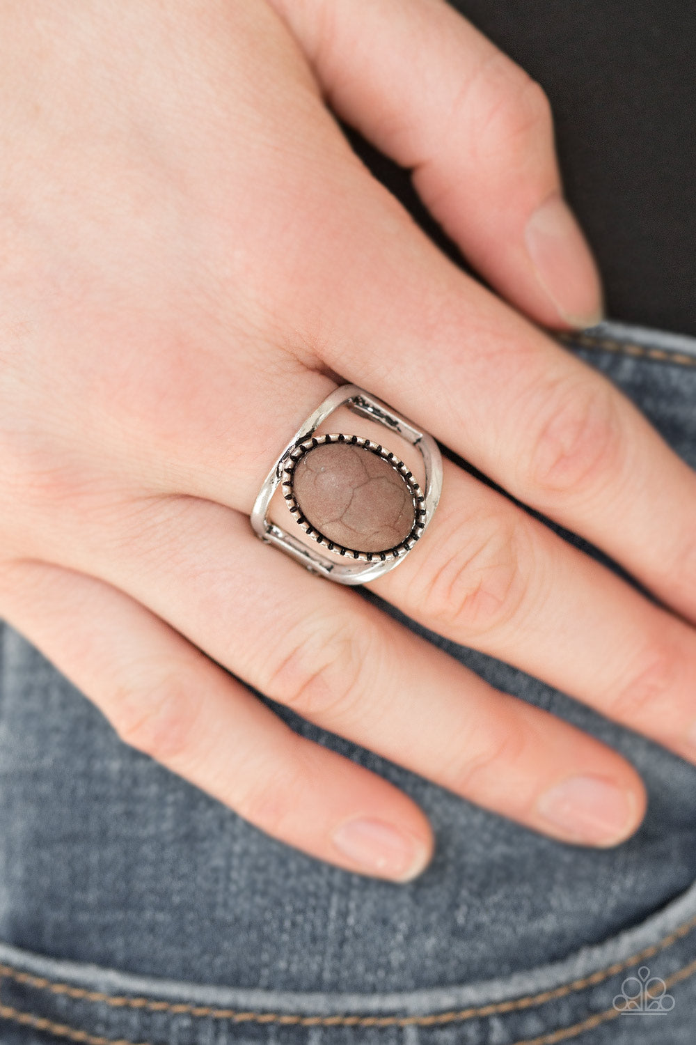 Canyon Cache - brown - Paparazzi ring