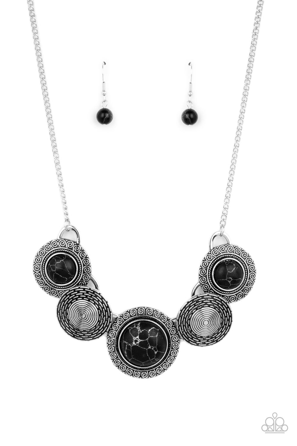 Canyon Cottage - black - Paparazzi necklace