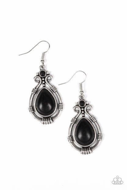 Canyon Scene - black - Paparazzi earrings