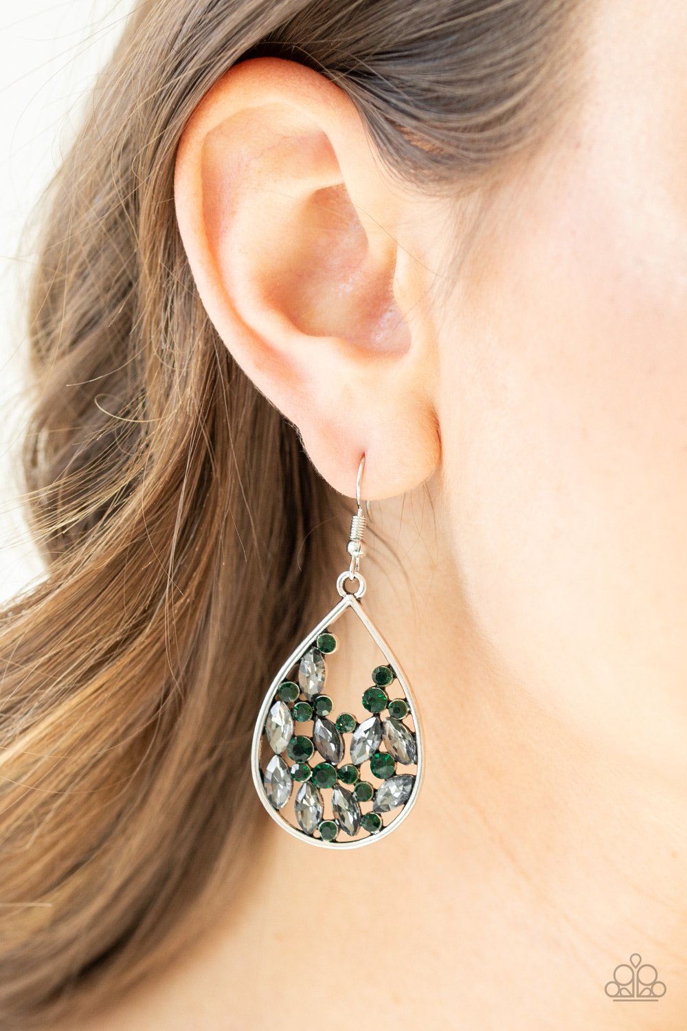 Cash or Crystal-green-Paparazzi earrings