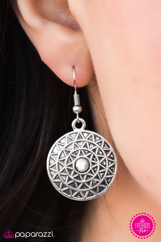 Catch The Sun - Silver - Paparazzi earrings