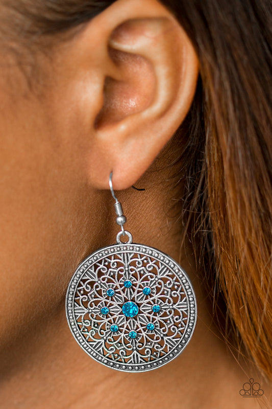 Catch a Chill - blue - Paparazzi earrings