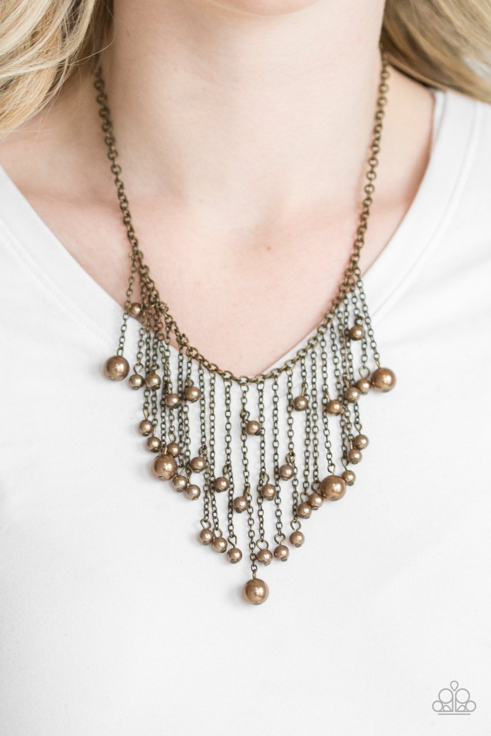 Catwalk Champ-brass-Paparazzi necklace