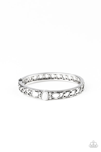 Caught In The Cross HEIRS - white - Paparazzi bracelet
