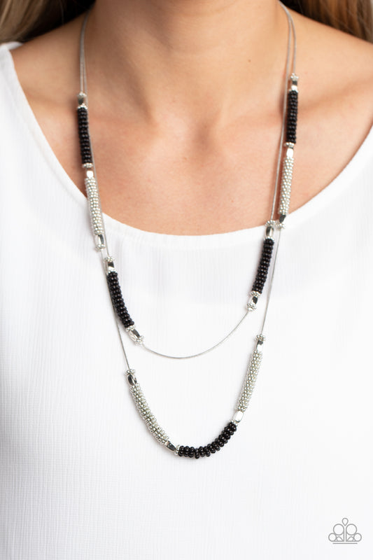 Caviar Chic - black - Paparazzi necklace
