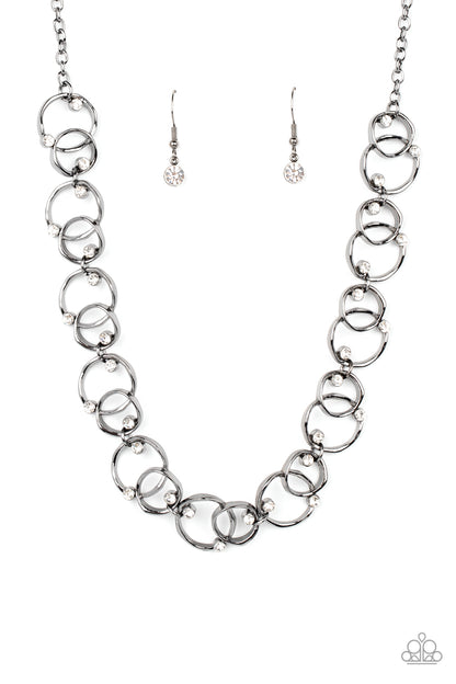 Center of My Universe - black - Paparazzi necklace