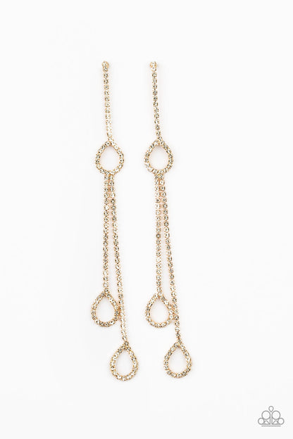 Chance of REIGN - gold - Paparazzi earrings
