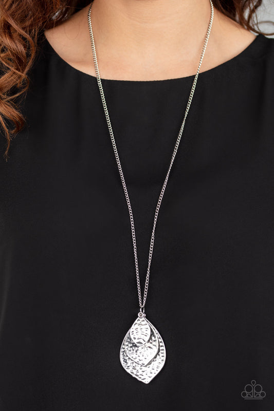 Changing Leaves - silver - Paparazzi necklace
