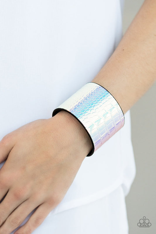 Chroma Croc-light multi-Paparazzi bracelet
