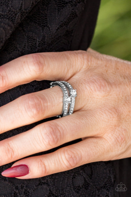 Classical Shimmer - white - Paparazzi ring