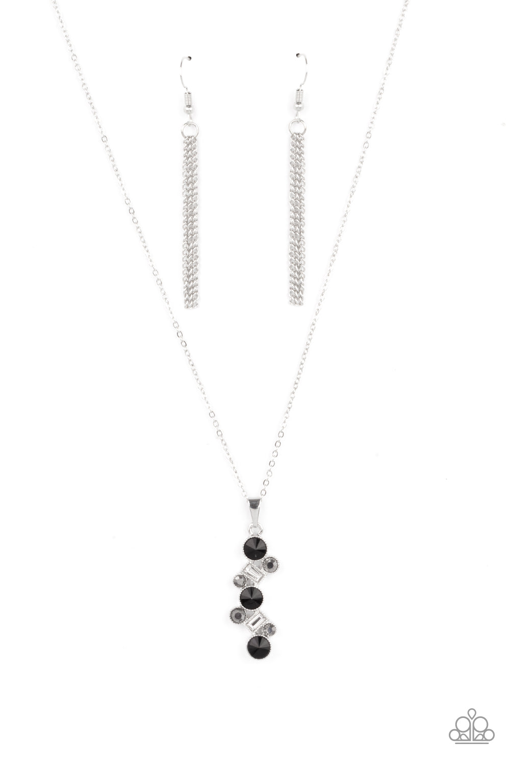 Classically Clustered - black - Paparazzi necklace