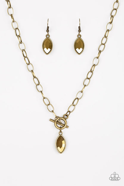 Club Sparkle - brass - Paparazzi necklace