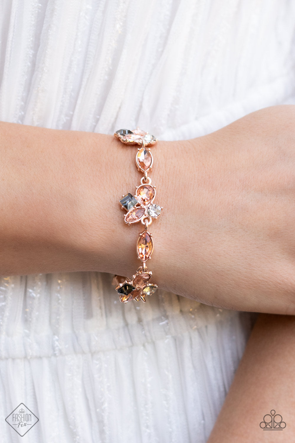 Colorful Captivation - rose gold - Paparazzi bracelet