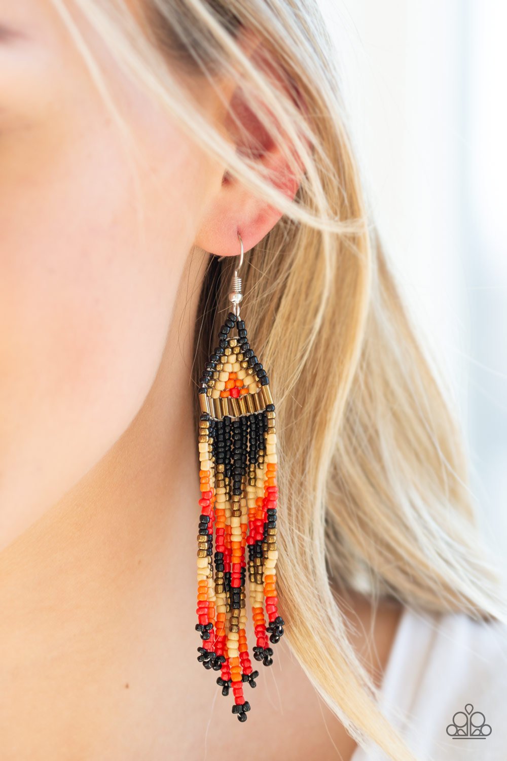 Colors of the Wind - black - Paparazzi earrings