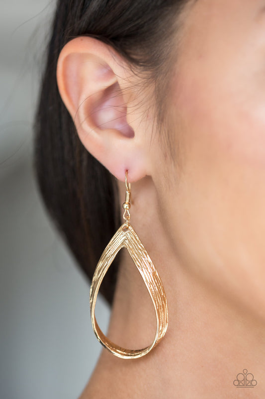 Come Reign or Shine - gold - Paparazzi earrings