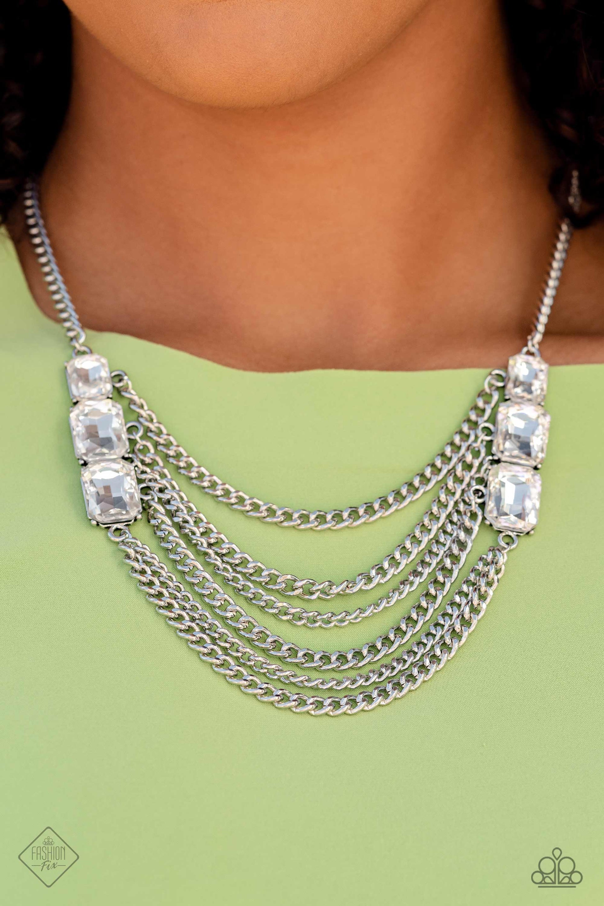 Come CHAIN or Shine - white - Paparazzi necklace