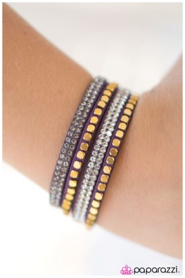 Comin in Hot - purple - Paparazzi bracelet