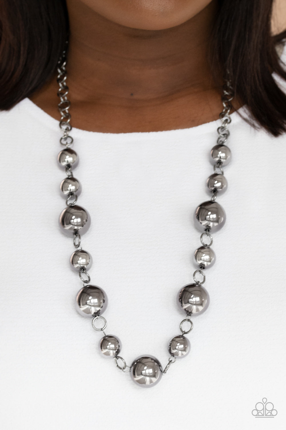 Commanding Composure - black - Paparazzi necklace