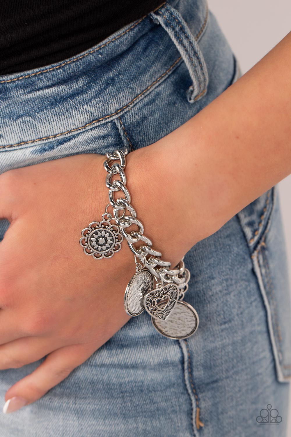 Complete CHARM-ony - silver - Paparazzi bracelet