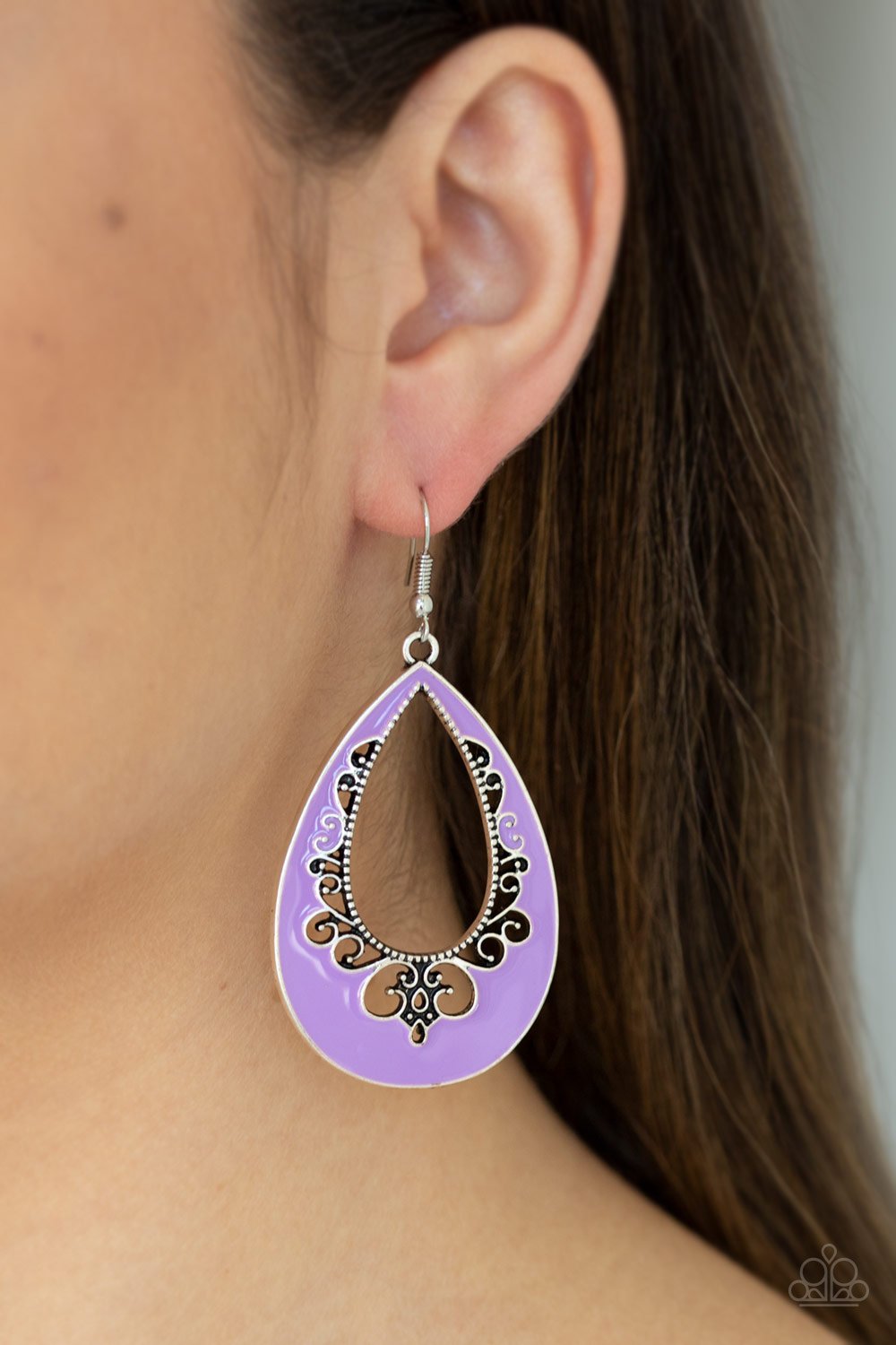 Compliments to the Chic-purple-Paparazzi earrings