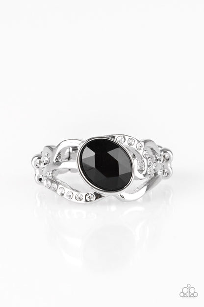Couldn't Care Flawless - black - Paparazzi ring