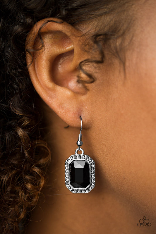 Crown Court - black - Paparazzi earrings