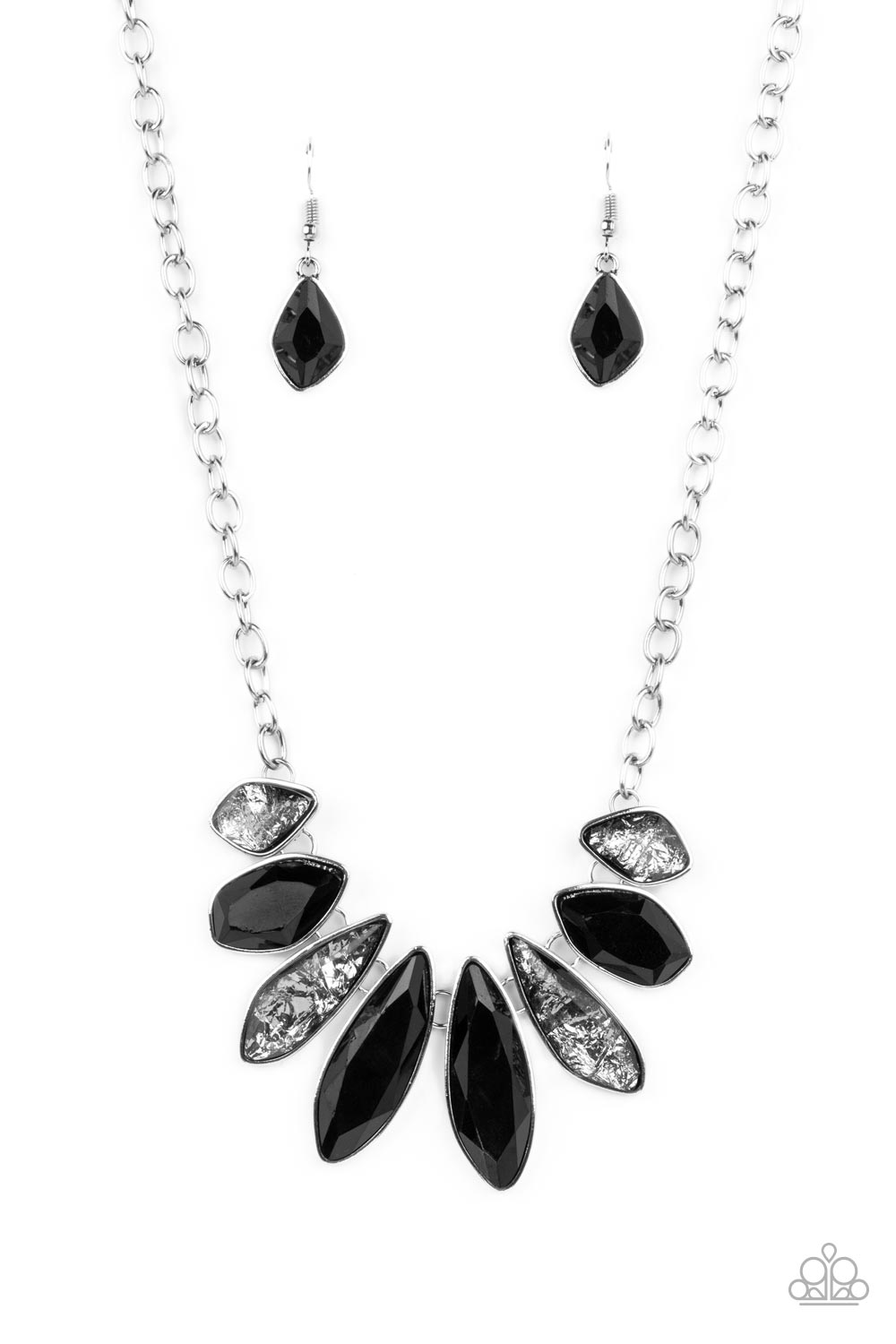 Crystallized Couture - black - Paparazzi necklace