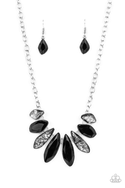 Crystallized Couture - black - Paparazzi necklace