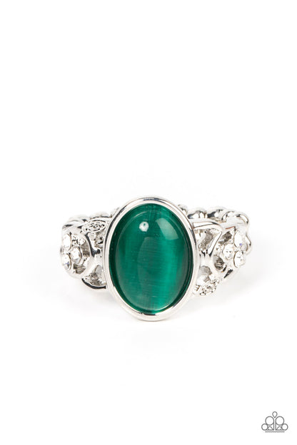 Crystals and Cats Eye - green - Paparazzi ring