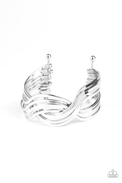 Curvaceous Curves - silver - Paparazzi bracelet