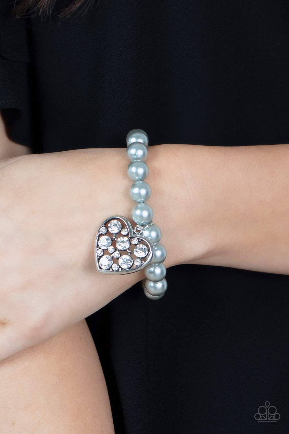 Cutely Crushing - silver - Paparazzi bracelet