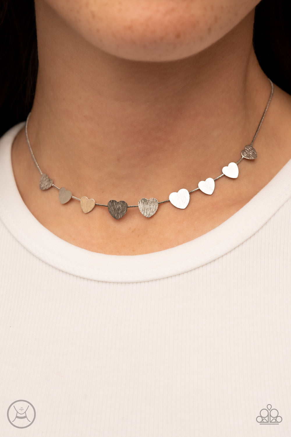 Dainty Desire - silver - Paparazzi necklace