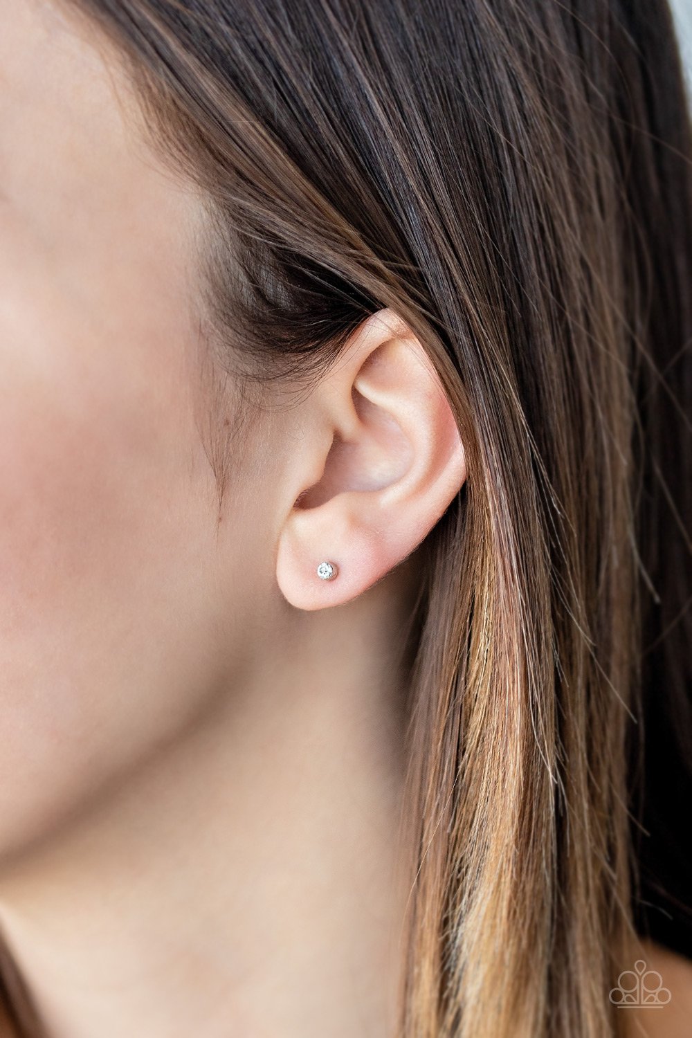 Dainty Dcor-white-Paparazzi earrings