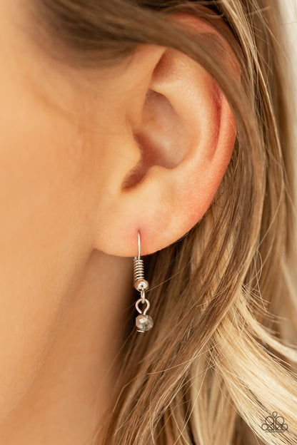 Dainty Demure - silver - Paparazzi necklace