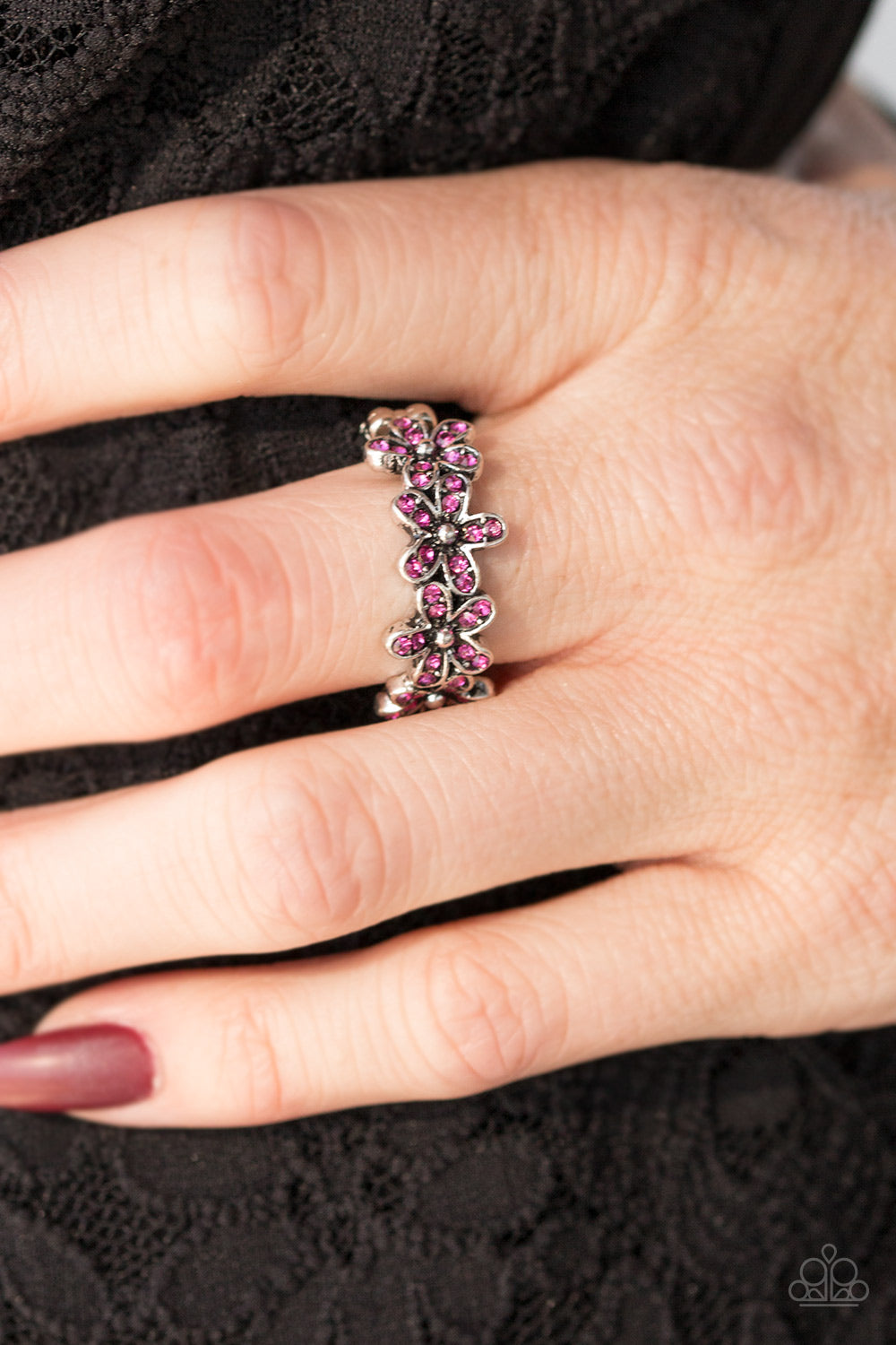 Daisy Dazzle -pink - Paparazzi ring