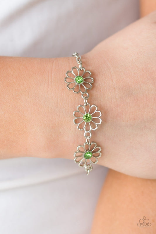 Dancing Daffodils-green-Paparazzi bracelet